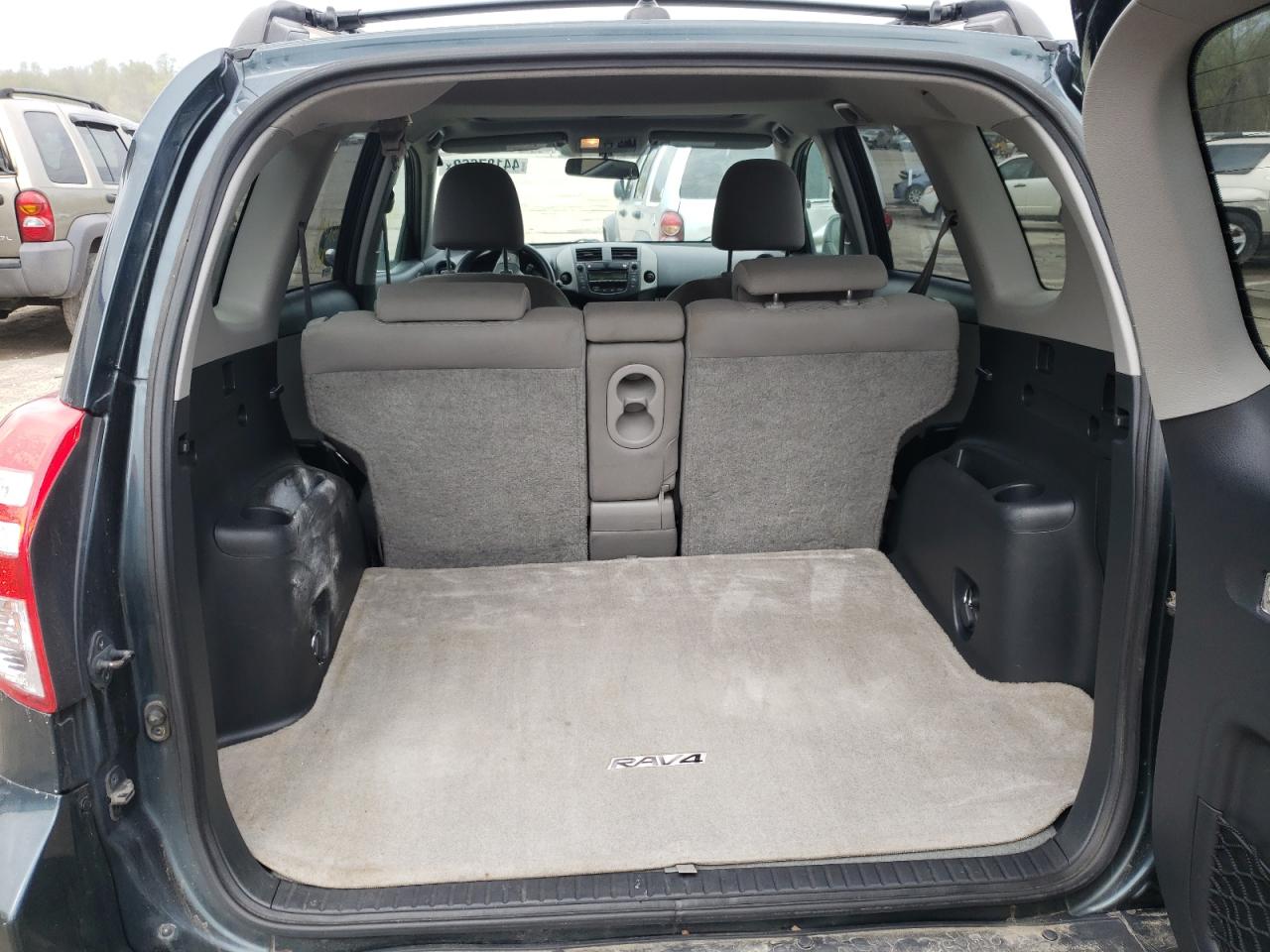 Photo 9 from auction – 2011 TOYOTA RAV4 with VIN 2T3BF4DV8BW126612