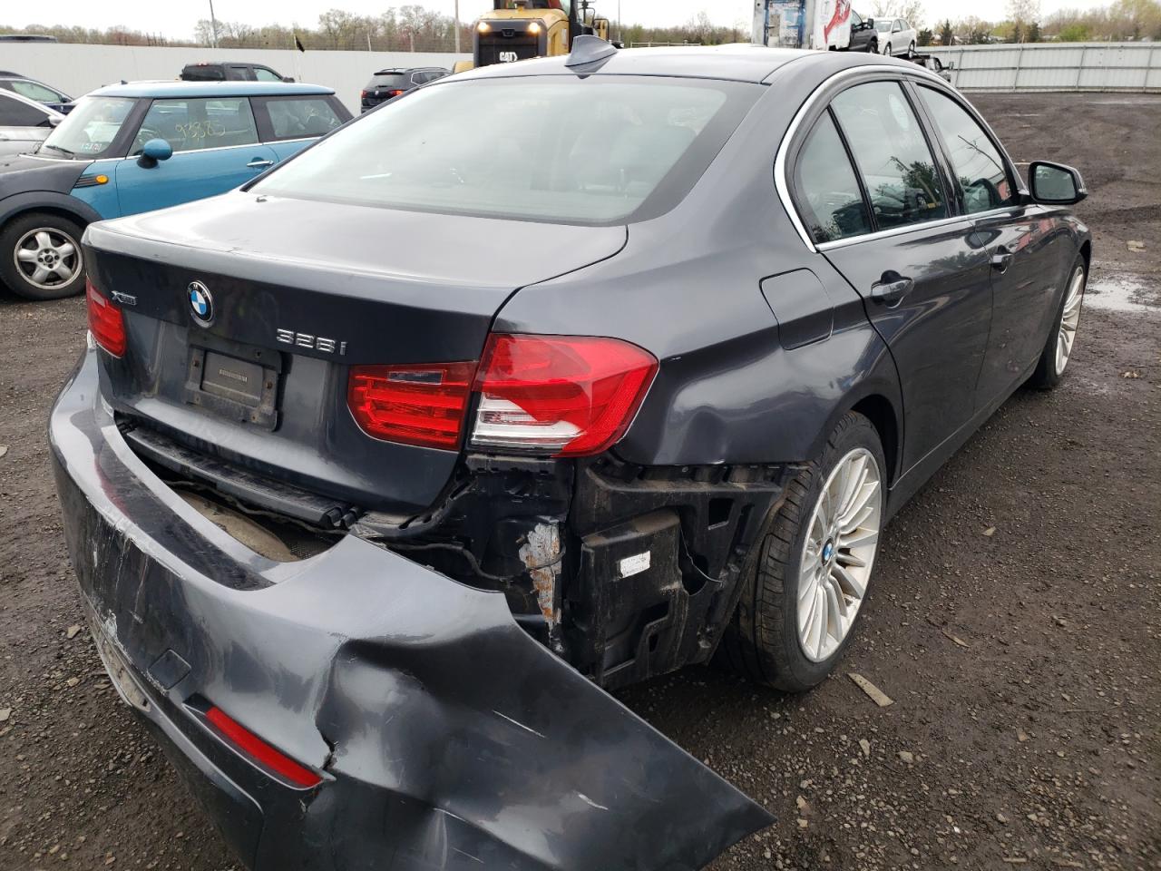 Photo 4 from auction – 2013 BMW 328 XI with VIN WBA3B3G51DNR81035