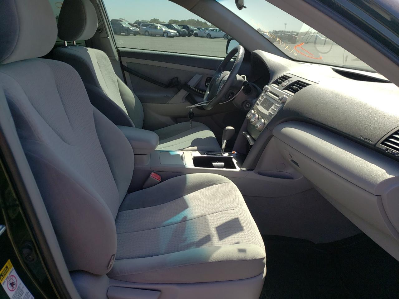 Photo 5 from auction – 2010 TOYOTA CAMRY BASE with VIN 4T4BF3EK0AR004323