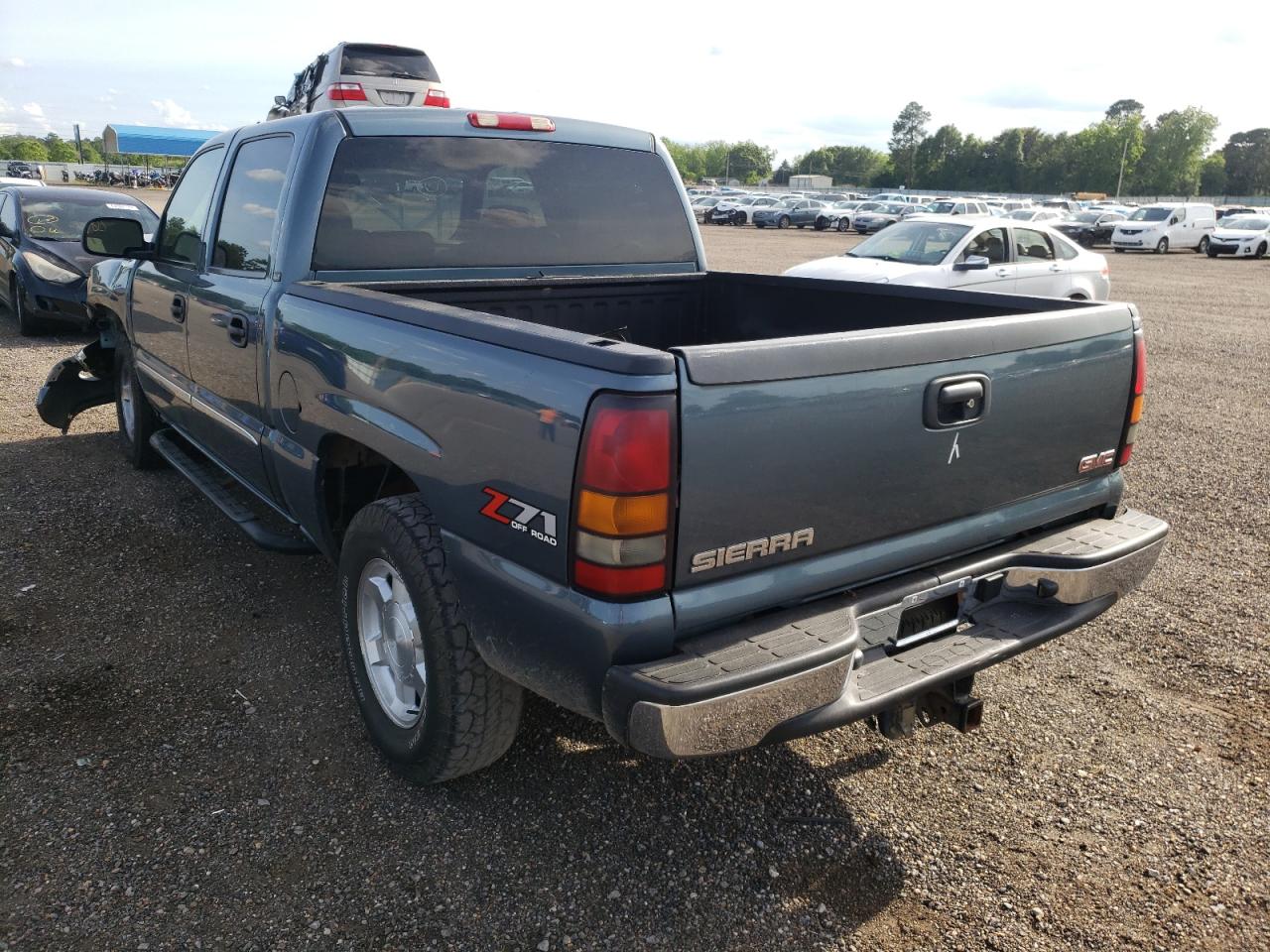 Photo 3 from auction – 2006 GMC UK with VIN 2GTEK13T561234496