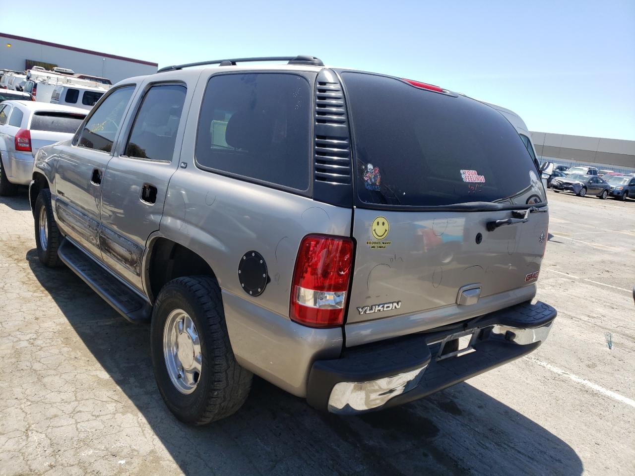 Photo 3 from auction – 2003 GMC YUKON with VIN 1GKEC13V63R263186