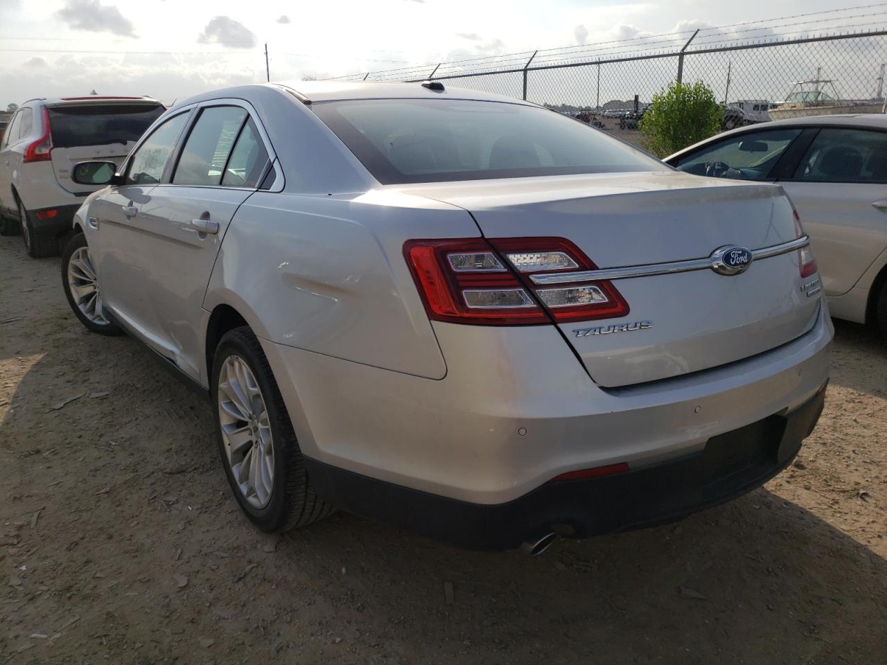 Photo 3 from auction – 2018 FORD TAURUS LIM with VIN 1FAHP2F8XJG102315