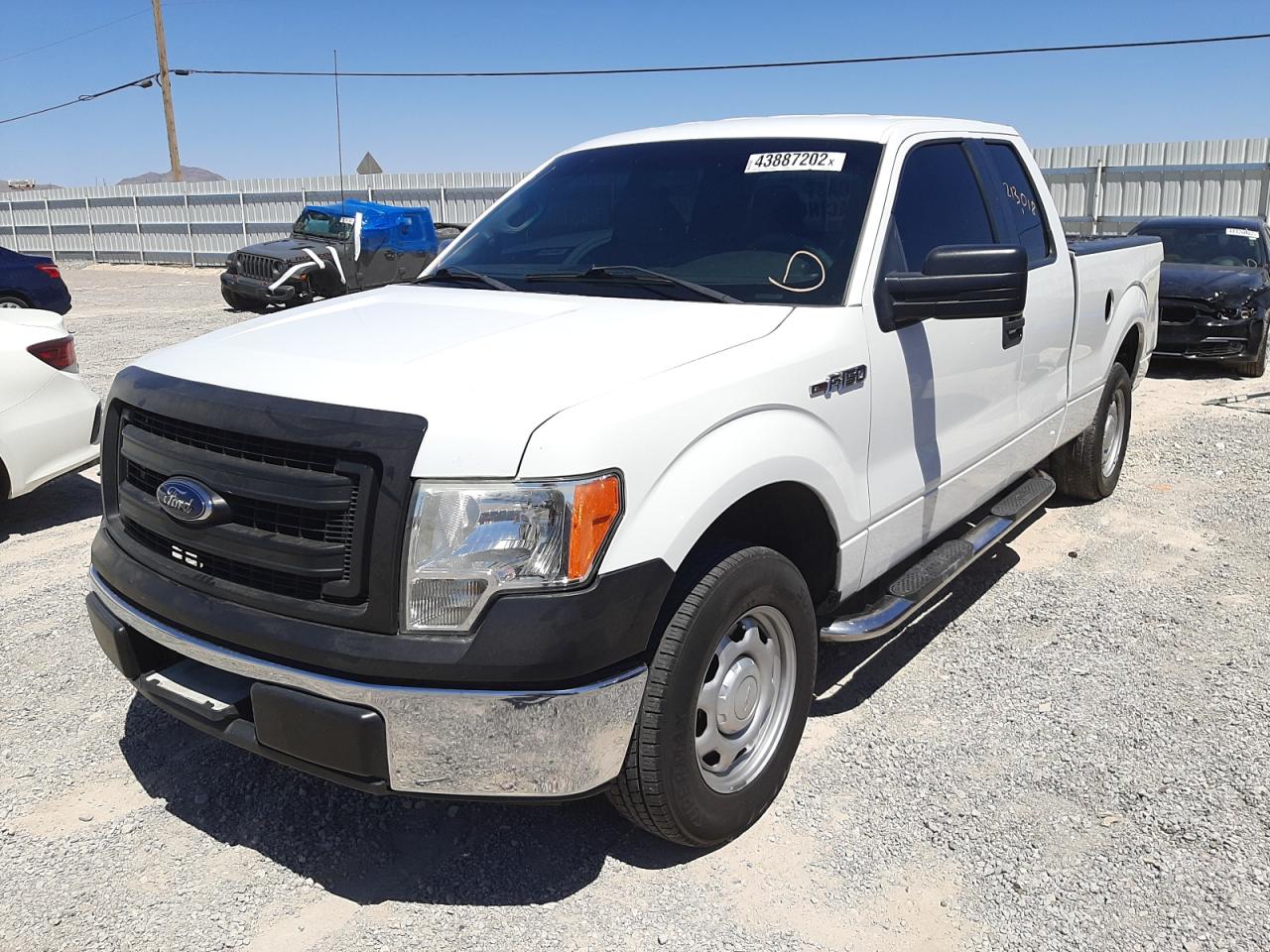Zdjęcie 2 z aukcji – 2013 FORD F150 SUPER z VIN 1FTEX1CM2DKF05845