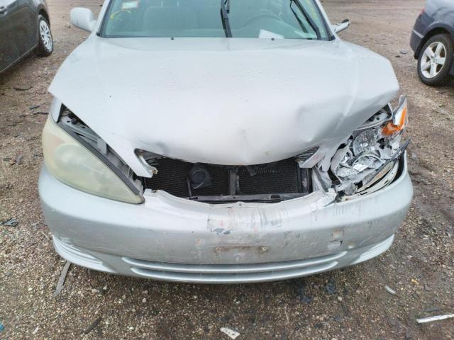Photo 9 from auction – 2004 TOYOTA CAMRY LE with VIN 4T1BF32K44U570553