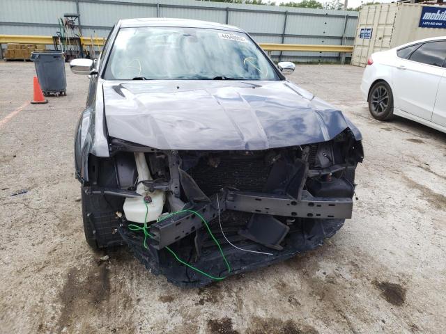 Photo 9 from auction – 2017 CHRYSLER 300C with VIN 2C3CCAEG9HH544315