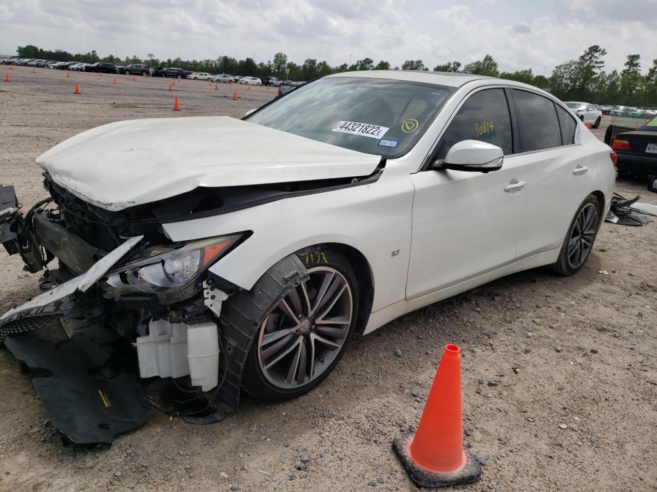 Zdjęcie 2 z aukcji – 2014 INFINITI Q50 BASE z VIN JN1BV7AP1EM673560