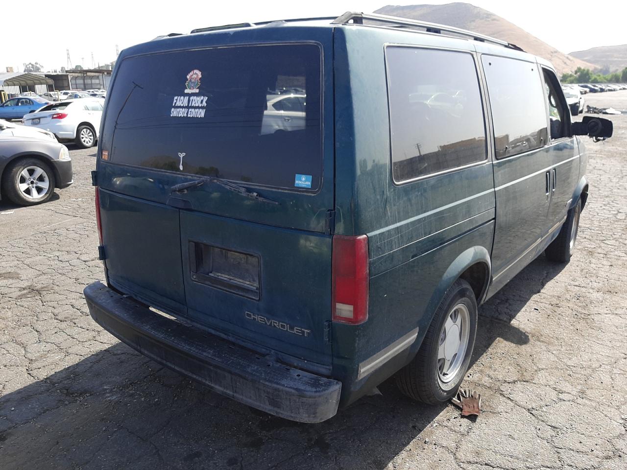 Photo 4 from auction – 1996 CHEVROLET ASTRO with VIN 1GNDM19W9TB194837