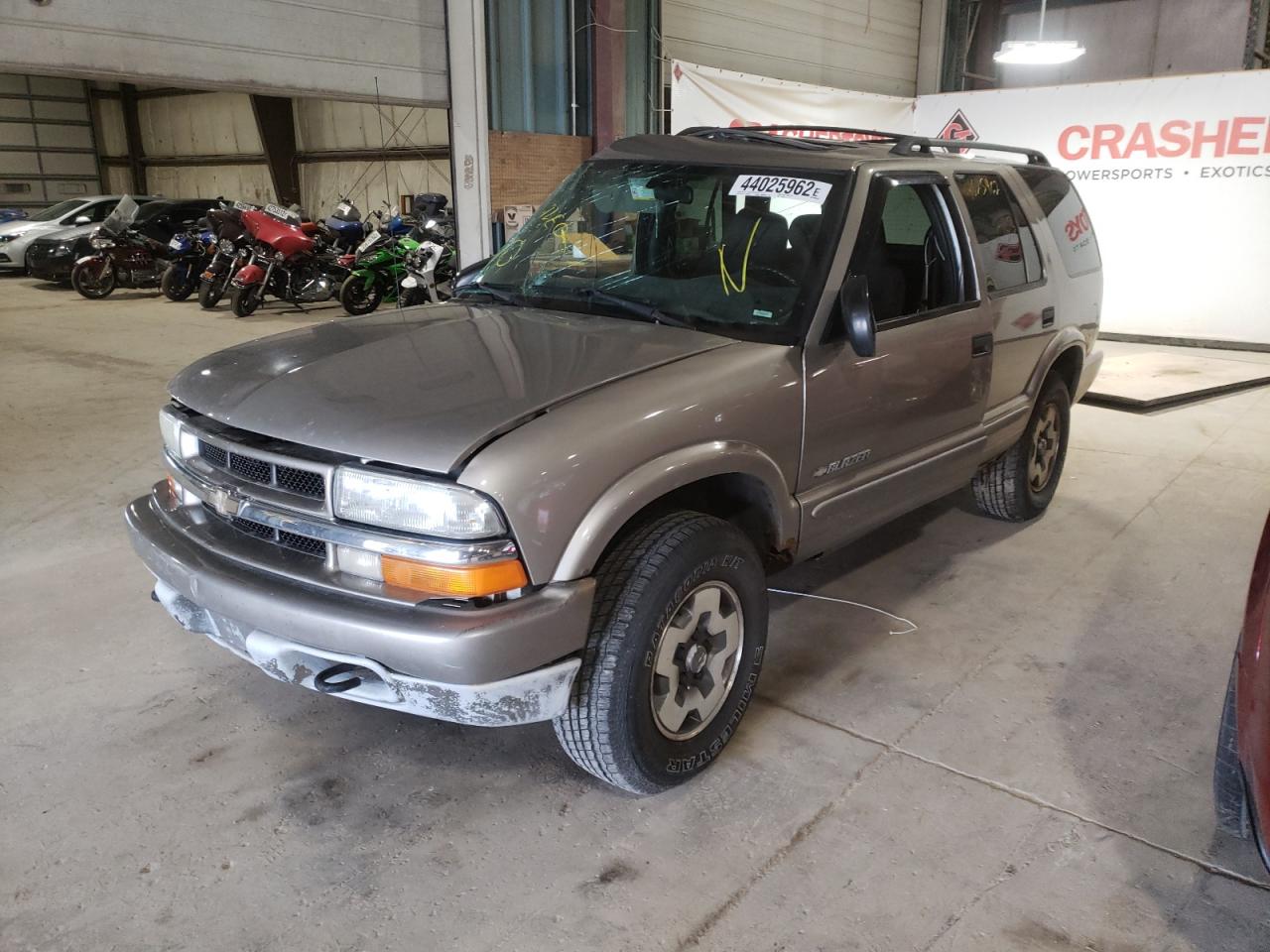 Photo 2 from auction – 2004 CHEVROLET BLAZER with VIN 1GNDT13X64K141339