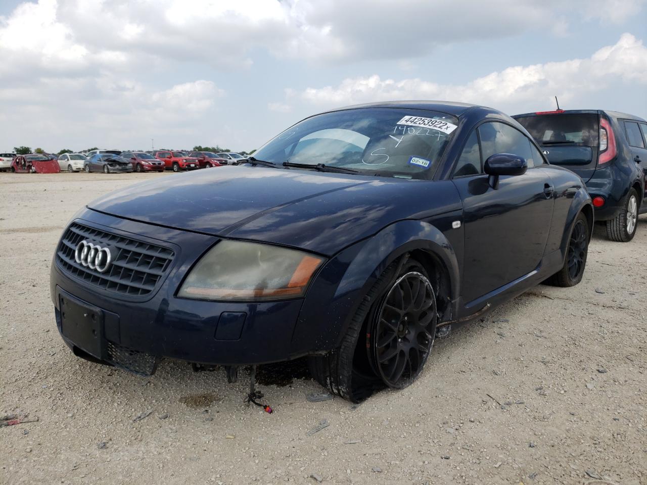 Photo 2 from auction – 2004 AUDI TT with VIN TRUSC28N741011661
