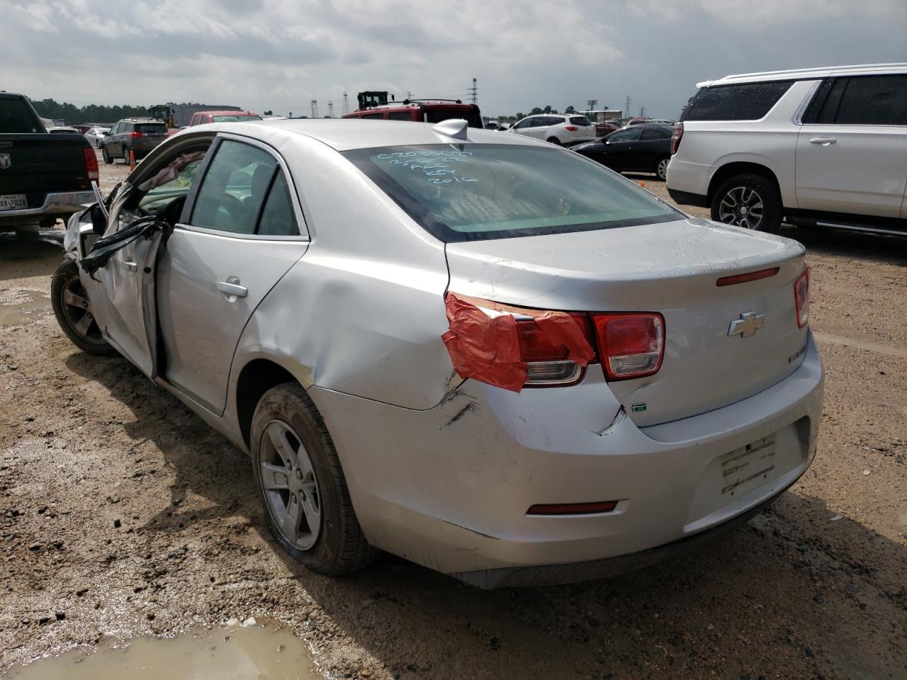 Photo 3 from auction – 2016 CHEVROLET MALIBU LIM with VIN 1G11C5SA9GF142328