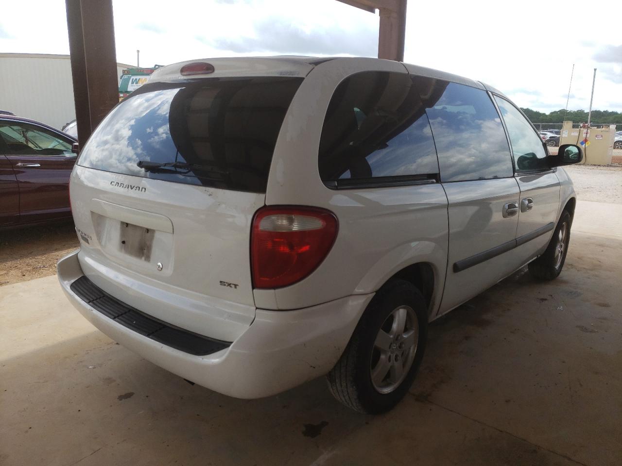 Foto 4 de la subasta – 2005 DODGE CARAVAN SX con VIN 1D8GP45R55B340041