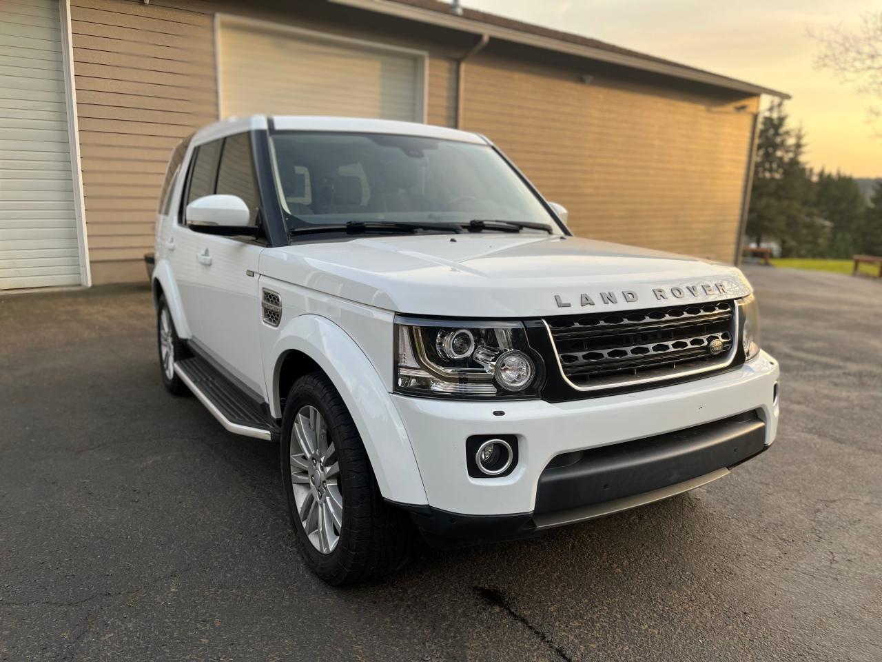 LAND ROVER LR4 HSE LU 2015 with VIN SALAK2V60FA777443 - Photo from auction