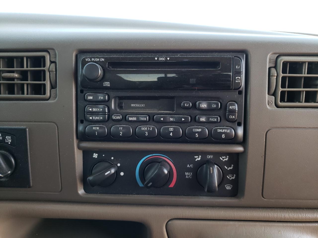 Photo 9 from auction – 2001 FORD F250 SUPER with VIN 1FTNW21F91EA75187