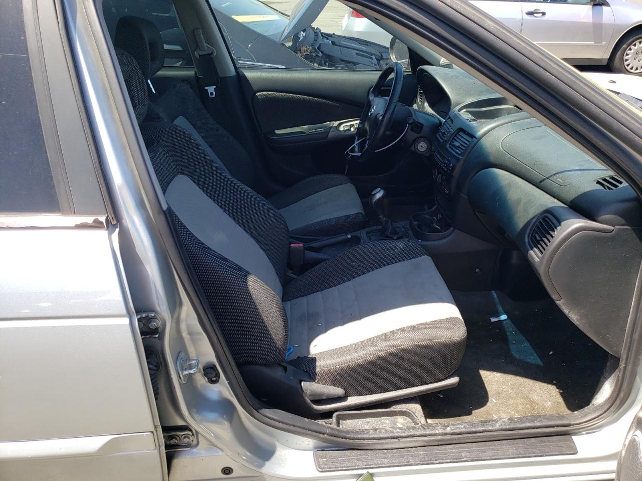 Photo 5 from auction – 2004 NISSAN SENTRA SE- with VIN 3N1AB51D64L736451