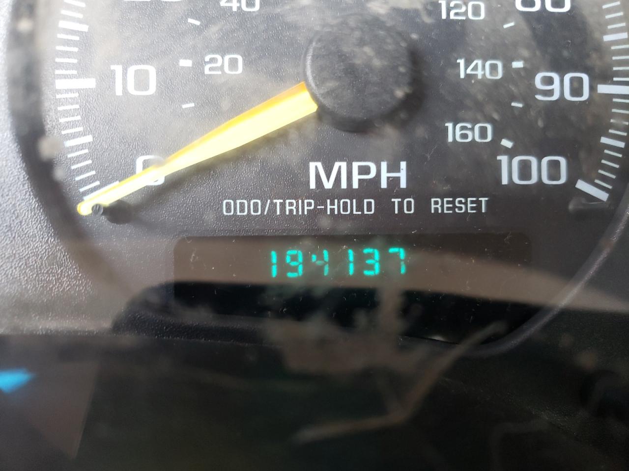 Photo 8 from auction – 2000 GMC JIMMY with VIN 1GKCT18W0YK198991