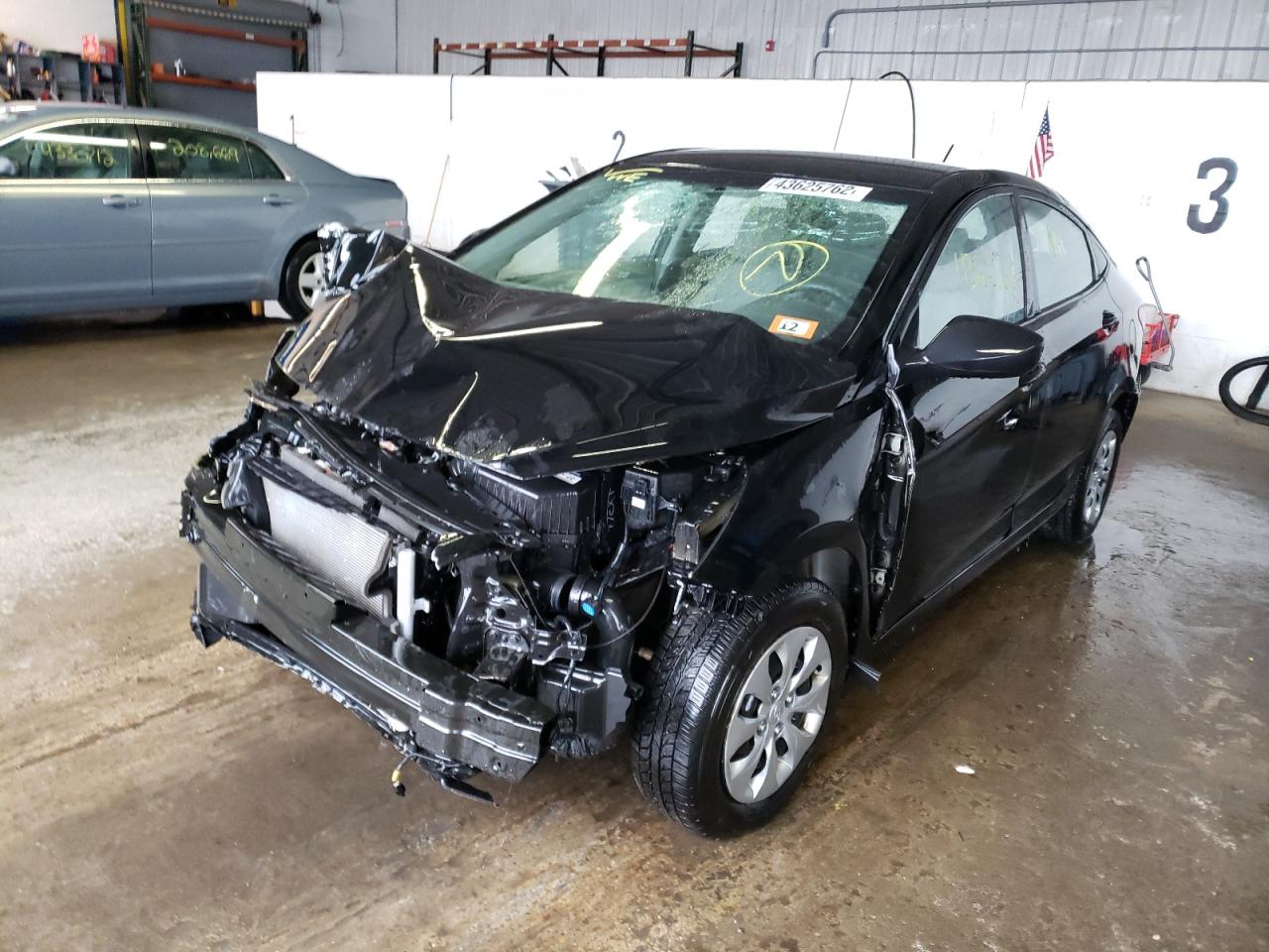 Photo 2 from auction – 2017 HYUNDAI ACCENT SE with VIN KMHCT4AE8HU216894