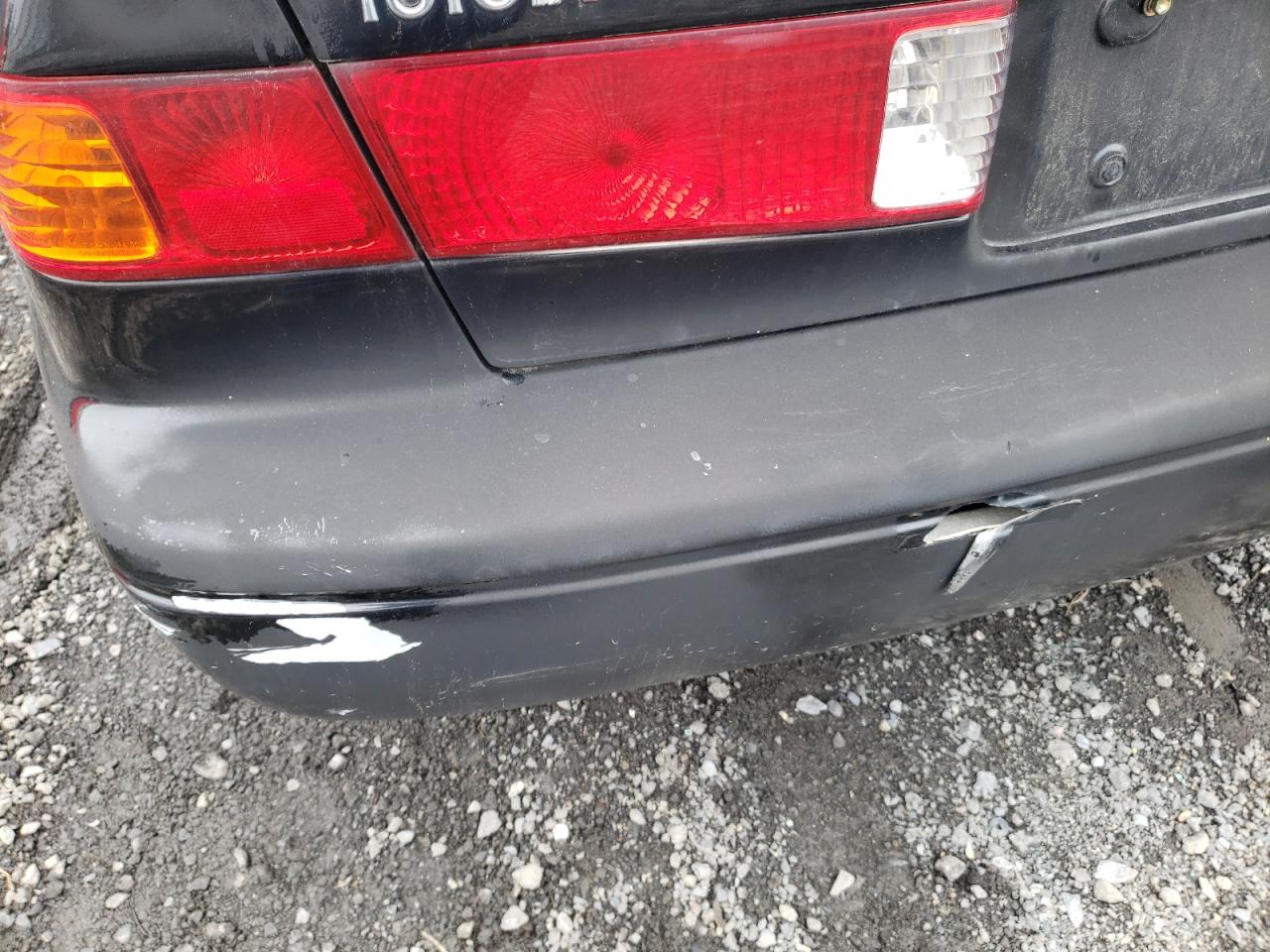 Photo 9 from auction – 2001 TOYOTA CAMRY CE with VIN 4T1BG22K01U771899