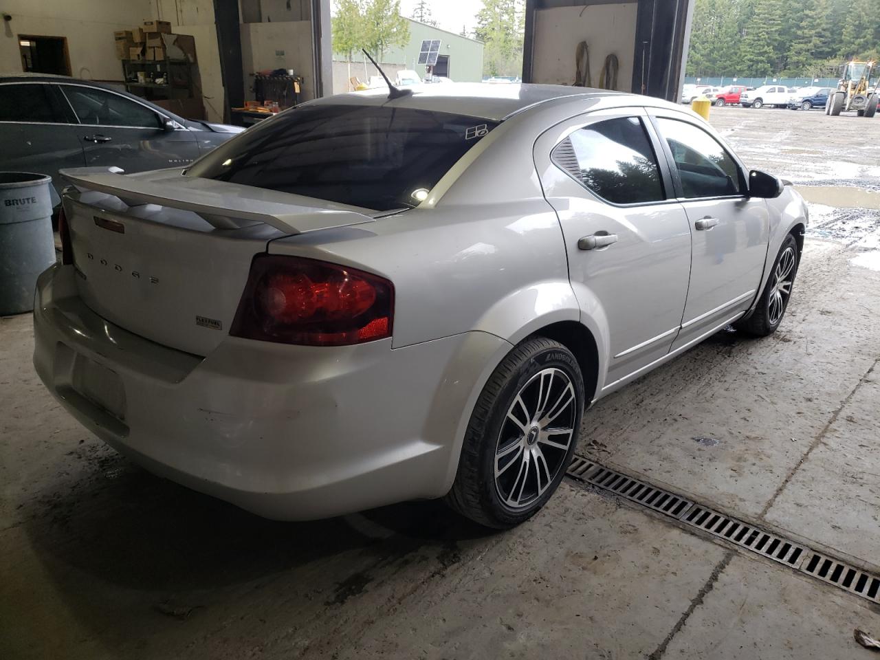 Photo 17 from auction – 2012 DODGE AVENGER SX with VIN 1C3CDZEG4CN309896