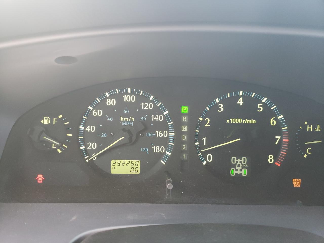 Photo 8 from auction – 2003 INFINITI QX4 with VIN JNRDR09Y13W306044