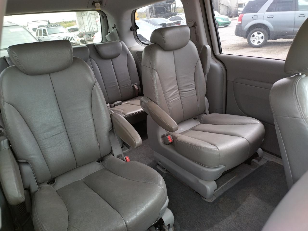 Photo 6 from auction – 2007 KIA SEDONA EX with VIN KNDMB233X76174615
