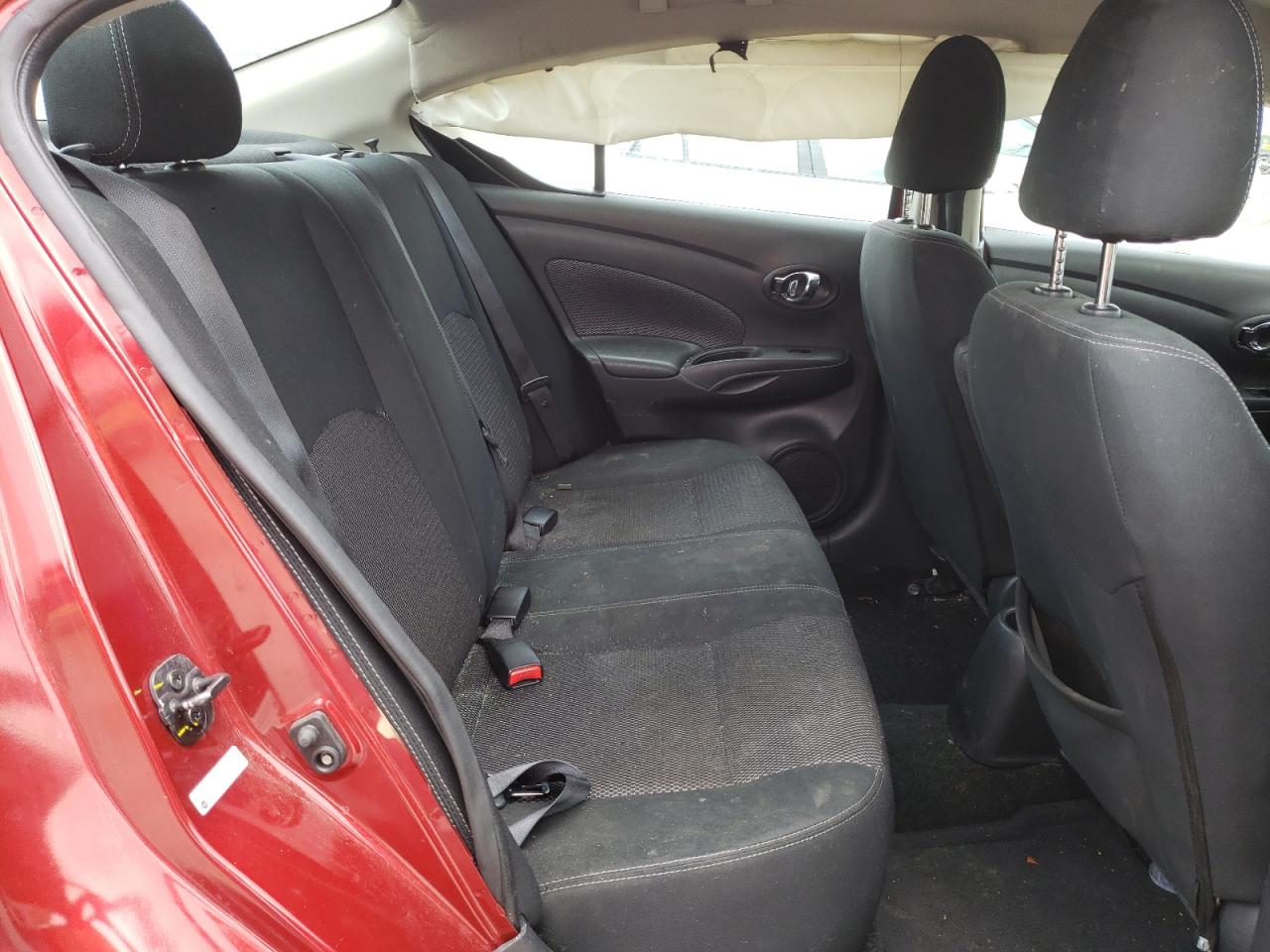 Photo 6 from auction – 2018 NISSAN VERSA S with VIN 3N1CN7AP8JL803682