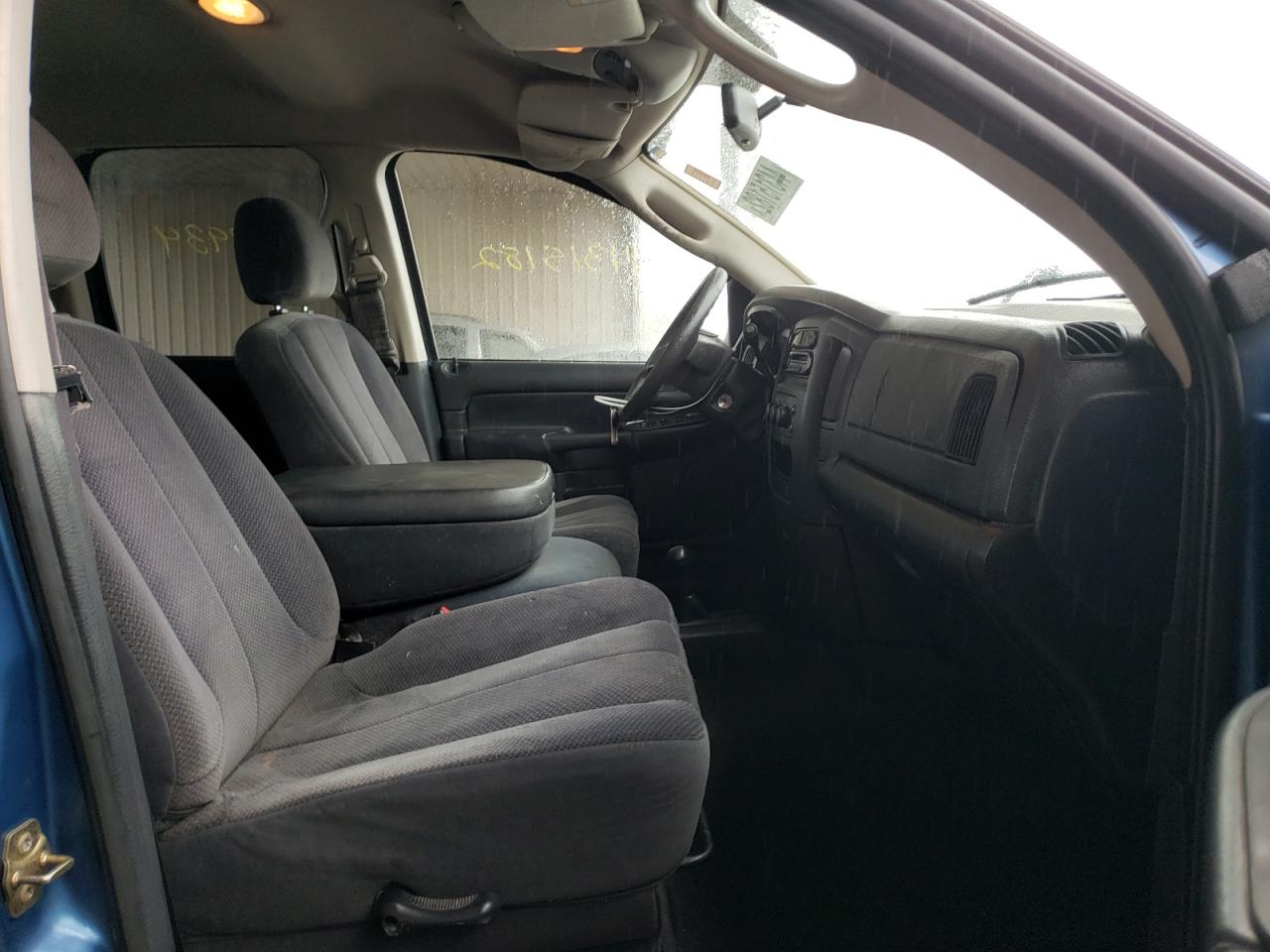 Photo 5 from auction – 2005 DODGE RAM 1500 S with VIN 1D7HU18N95J513249