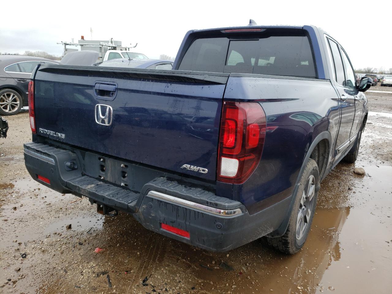 Photo 4 from auction – 2017 HONDA RIDGELINE with VIN 5FPYK3F76HB037190