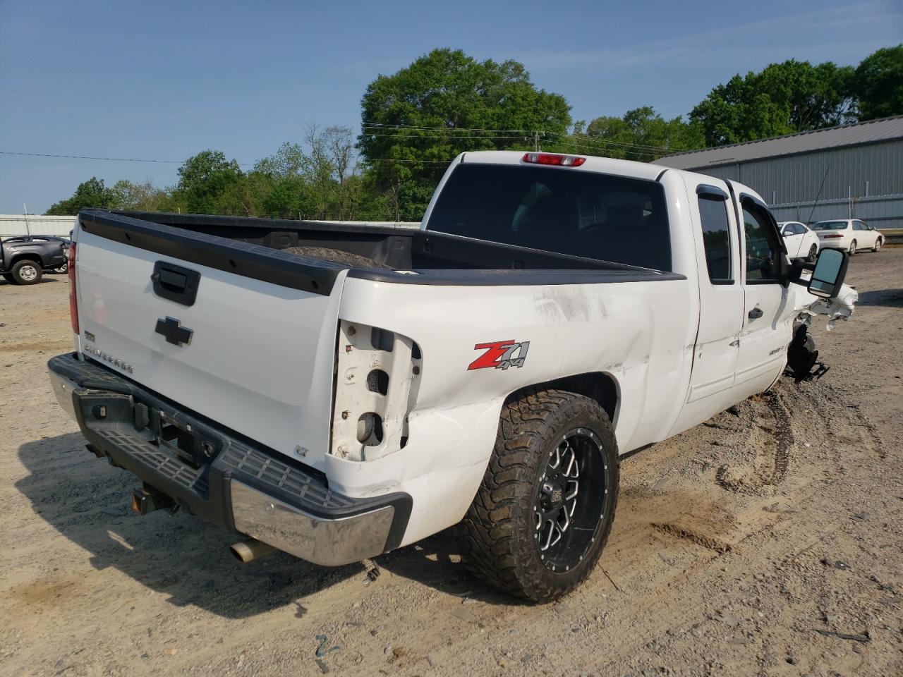 Photo 4 from auction – 2013 CHEVROLET SILVERADO with VIN 1GCRKSE76DZ362404
