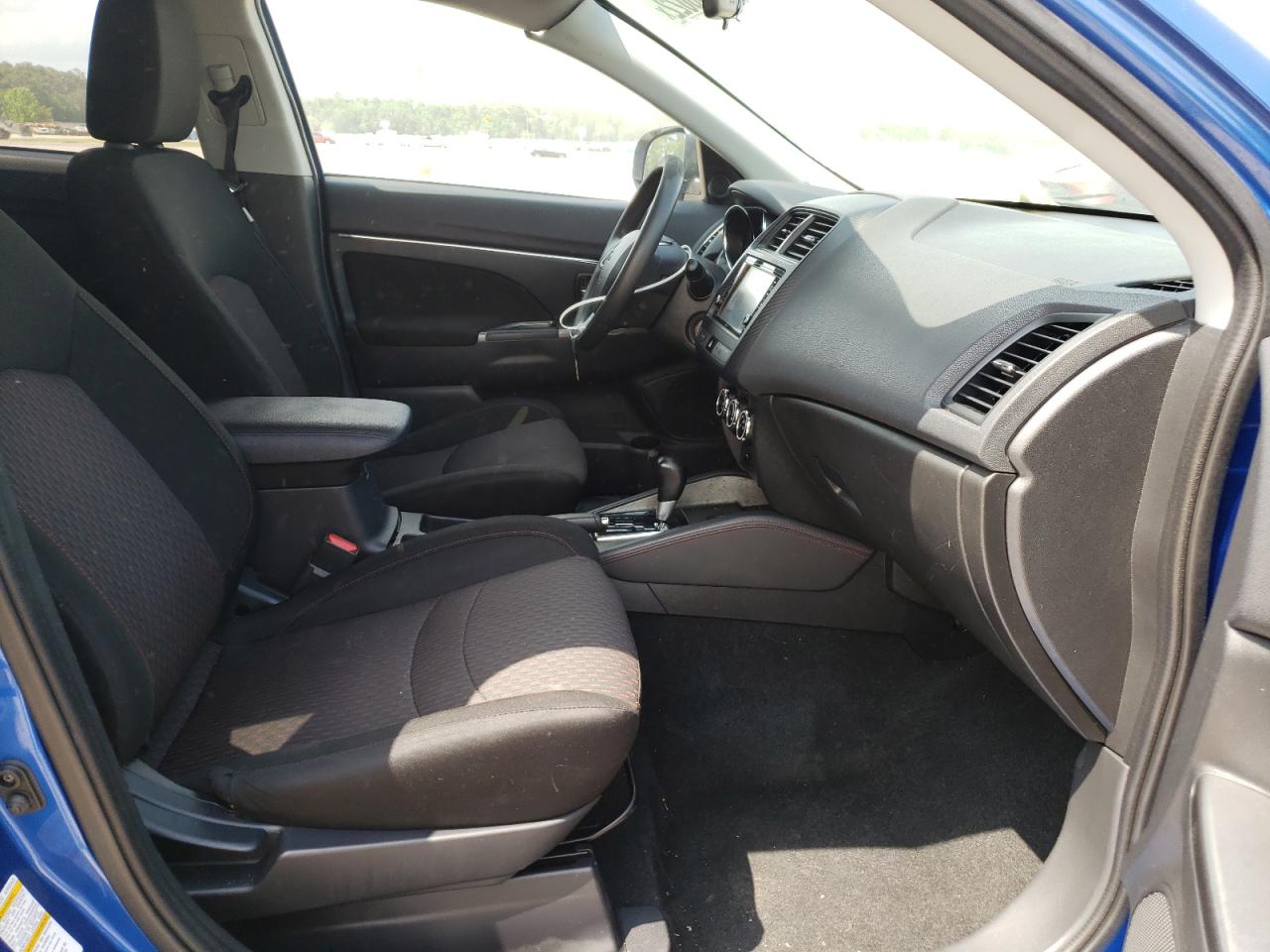Photo 5 from auction – 2019 MITSUBISHI OUTLANDER with VIN JA4AP3AU5KU006384