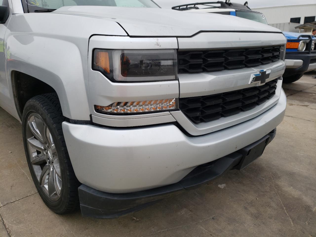 Photo 9 from auction – 2018 CHEVROLET SILVERADO with VIN 1GCRCPEC9JZ356759
