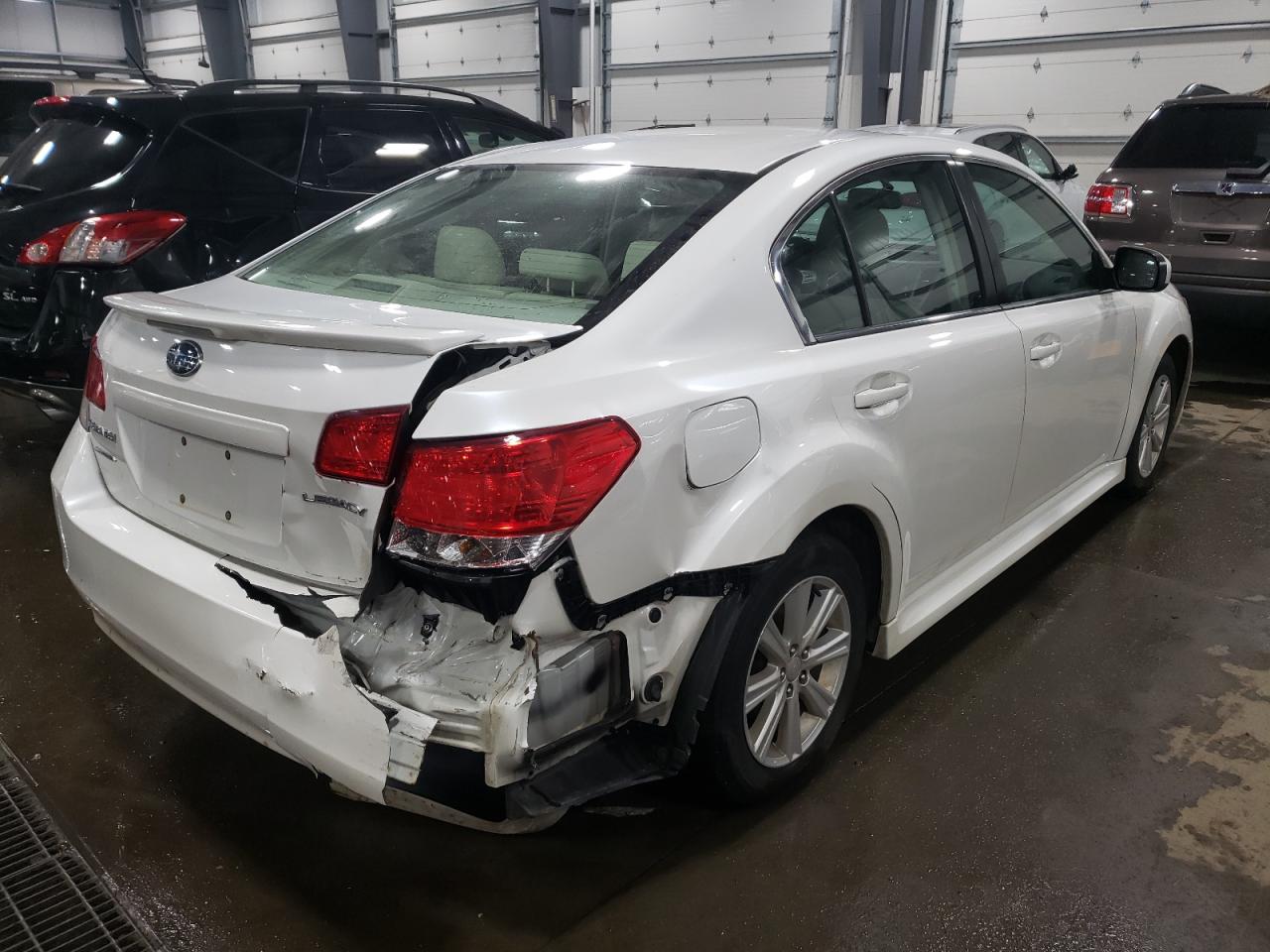 Photo 4 from auction – 2010 SUBARU LEGACY 2.5 with VIN 4S3BMCG65A3219464