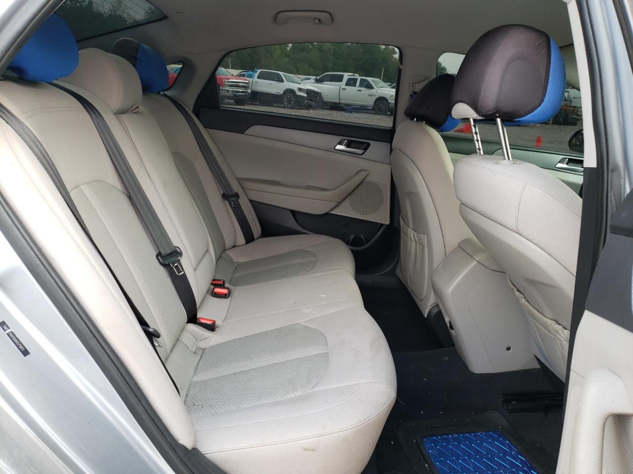 Photo 6 from auction – 2017 HYUNDAI SONATA SE with VIN 5NPE24AF6HH571811