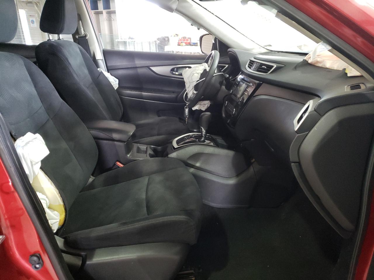 Photo 5 from auction – 2016 NISSAN ROGUE S with VIN JN8AT2MV1GW133374