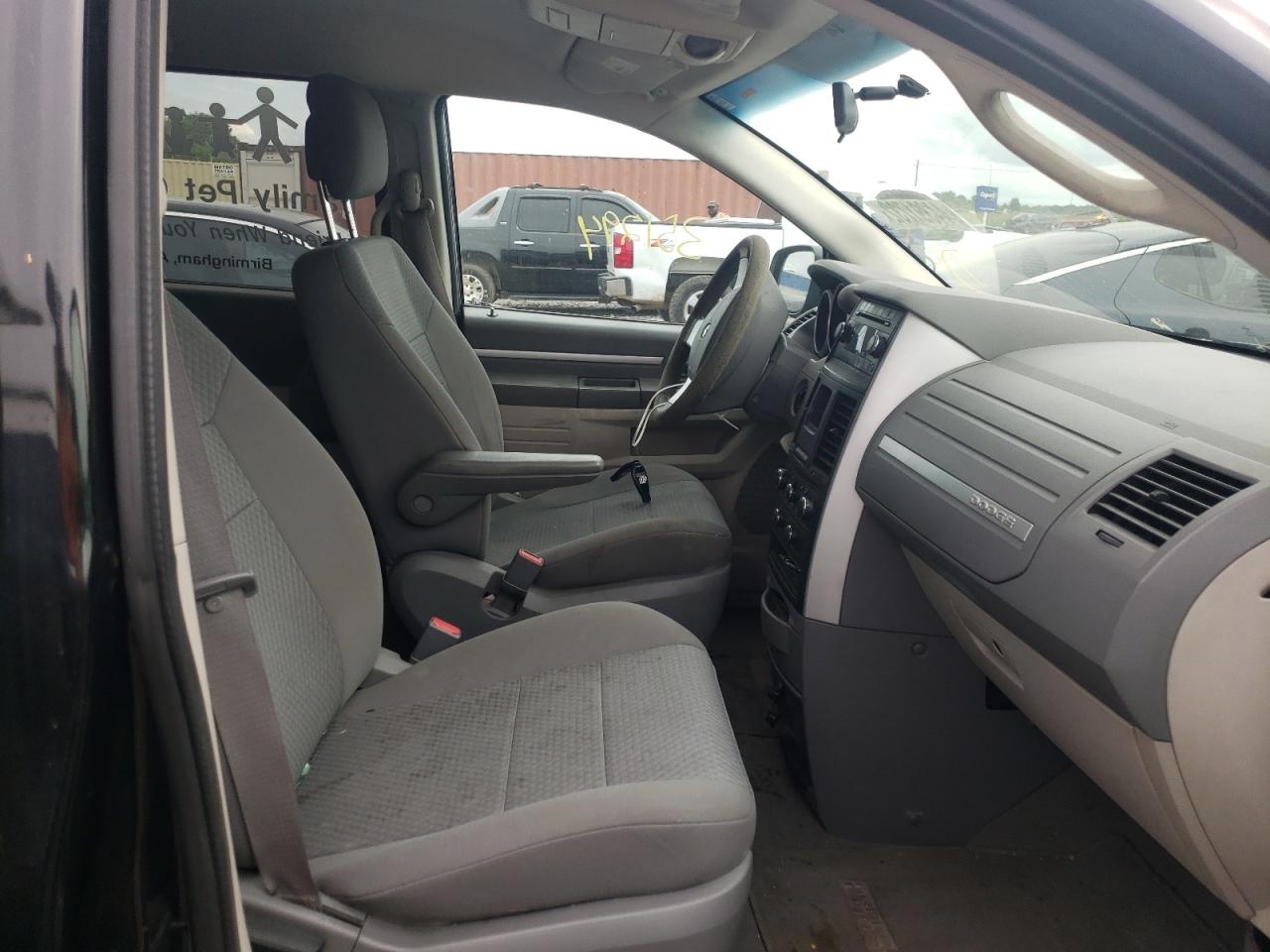 Photo 5 from auction – 2010 DODGE GRAND CARA with VIN 2D4RN4DEXAR438167