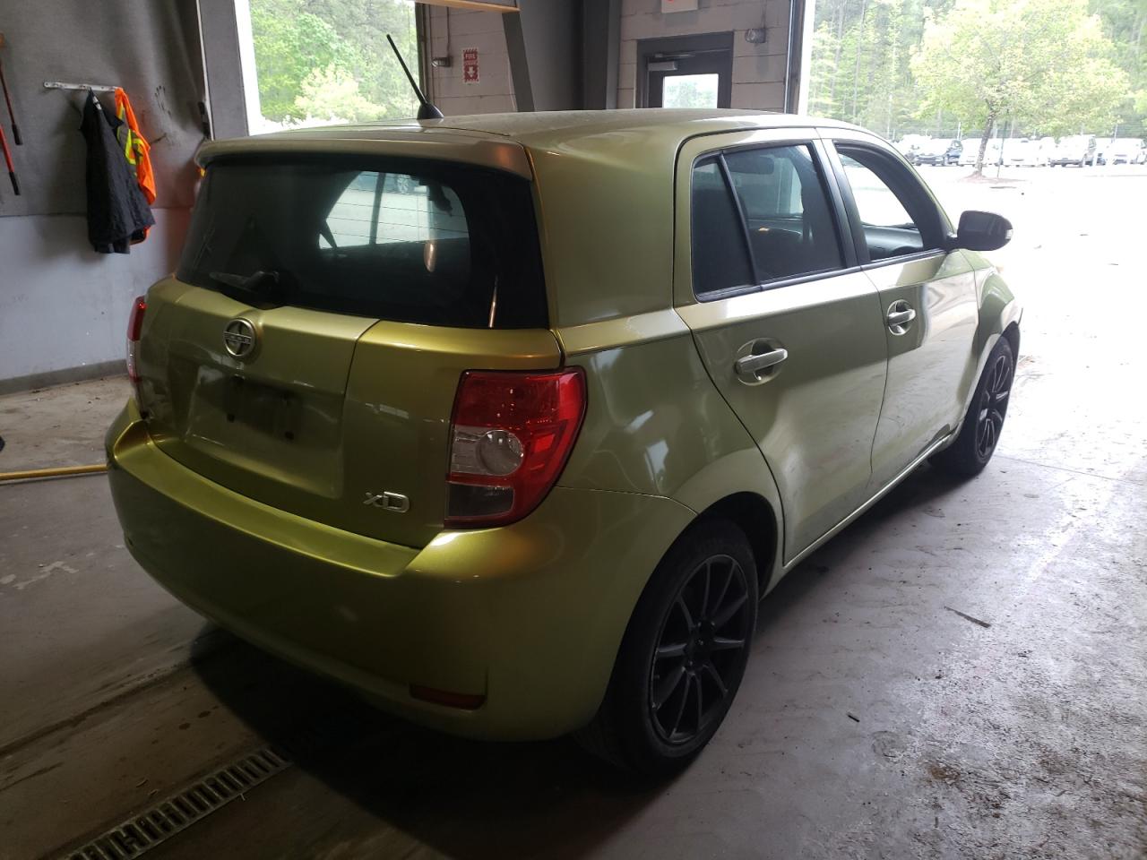 Photo 4 from auction – 2009 TOYOTA SCION XD with VIN JTKKU10489J048481