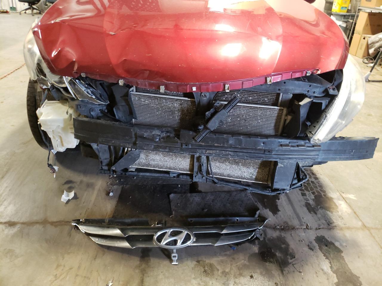 Photo 9 from auction – 2011 HYUNDAI SONATA SE with VIN 5NPEC4AC4BH062200