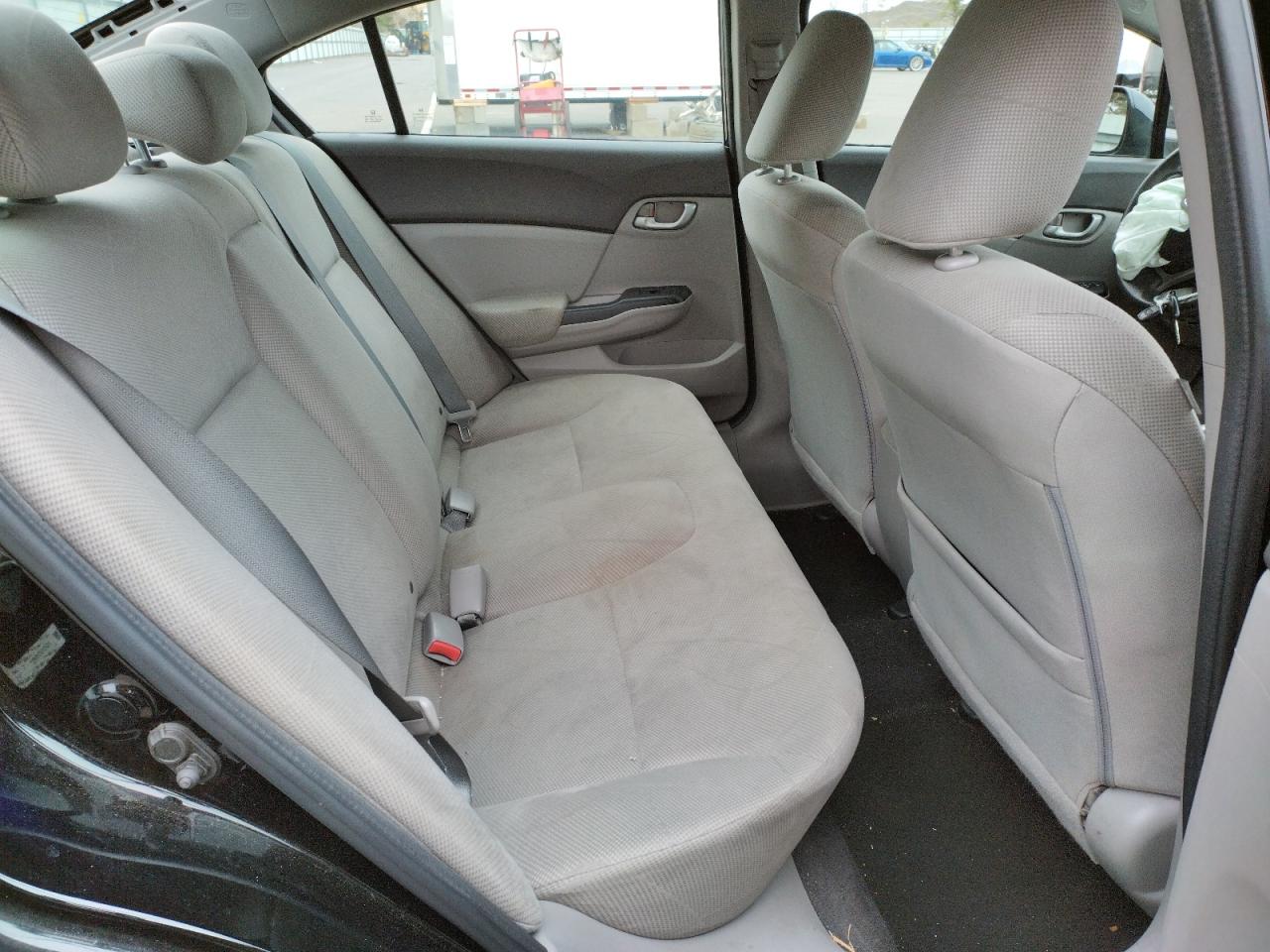 Photo 16 from auction – 2012 HONDA CIVIC LX with VIN 2HGFB2F5XCH598537