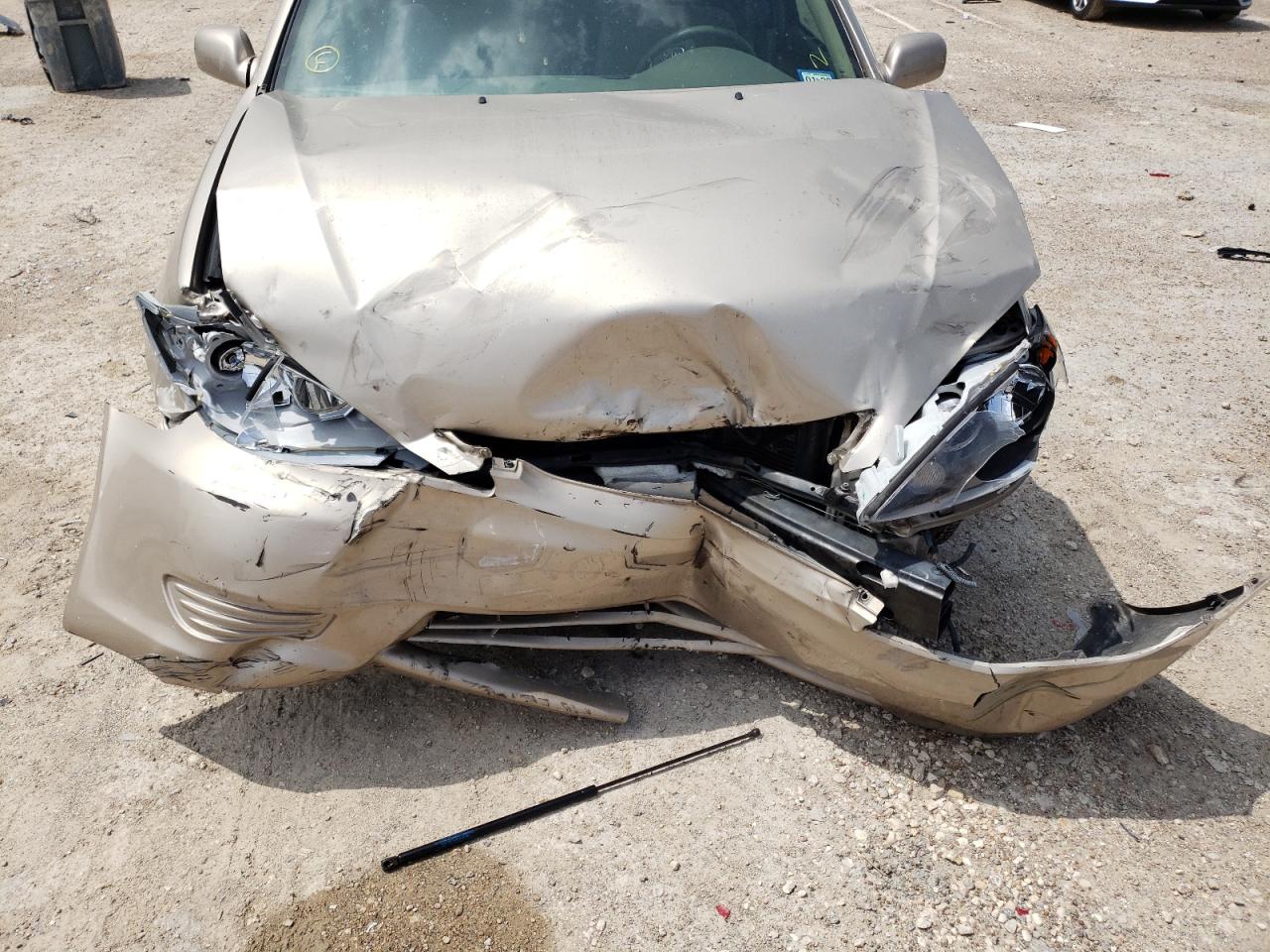 Photo 9 from auction – 2005 TOYOTA CAMRY LE with VIN 4T1BE32K15U625416