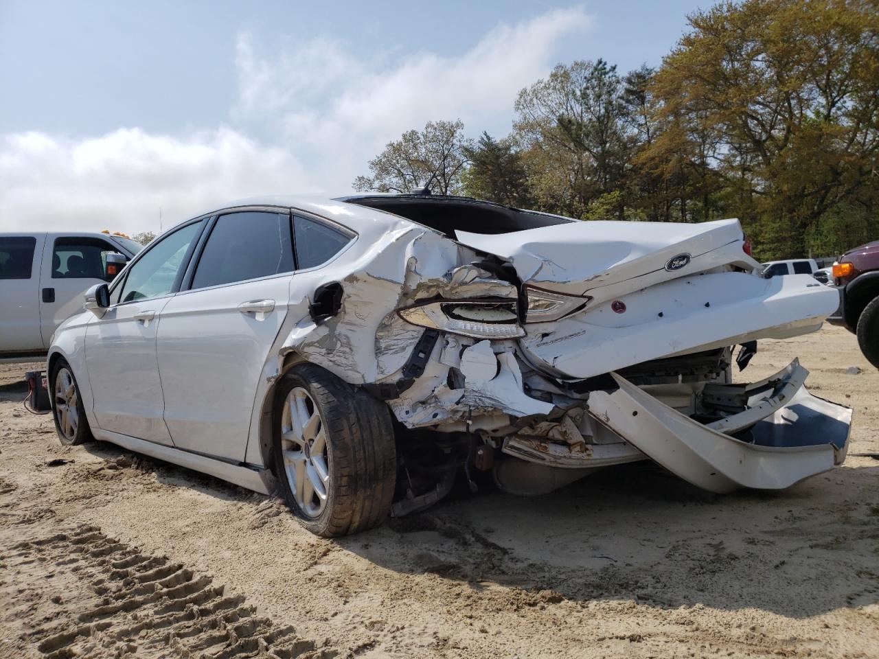 Photo 3 from auction – 2016 FORD FUSION SE with VIN 3FA6P0H79GR294876