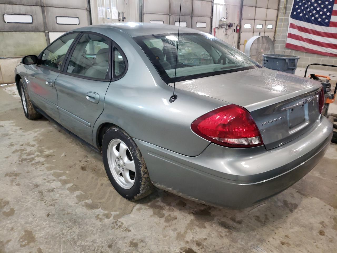 Photo 3 from auction – 2005 FORD TAURUS SEL with VIN 1FAFP56205A235128