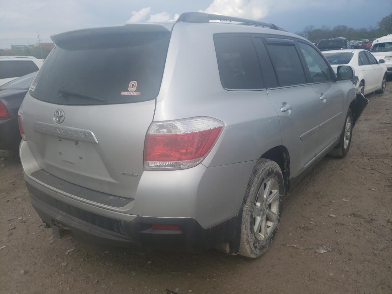 Photo 16 from auction – 2011 TOYOTA HIGHLANDER with VIN 5TDBK3EH4BS082821