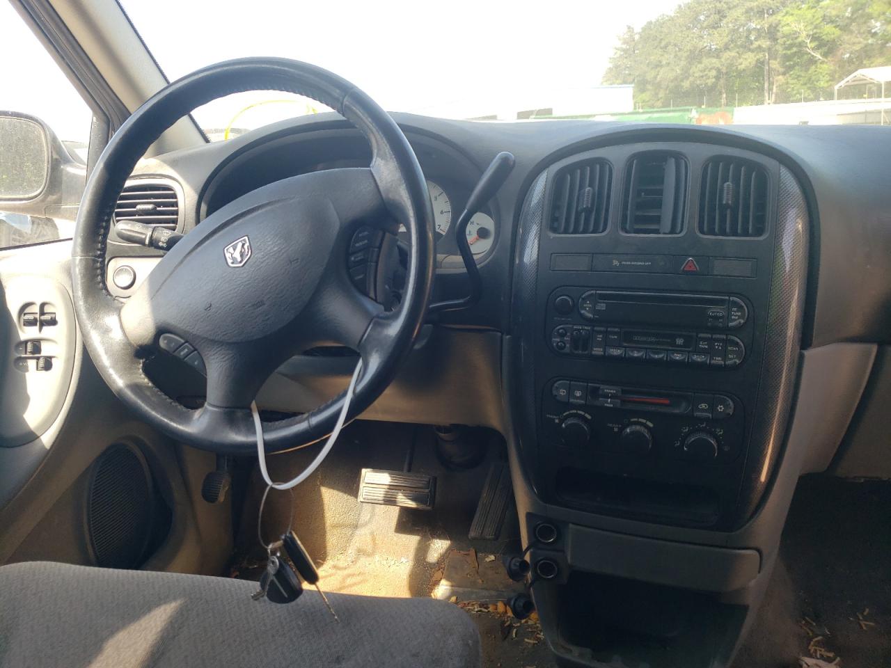 Photo 9 from auction – 2006 DODGE GRAND CARA with VIN 2D4GP44L46R751268