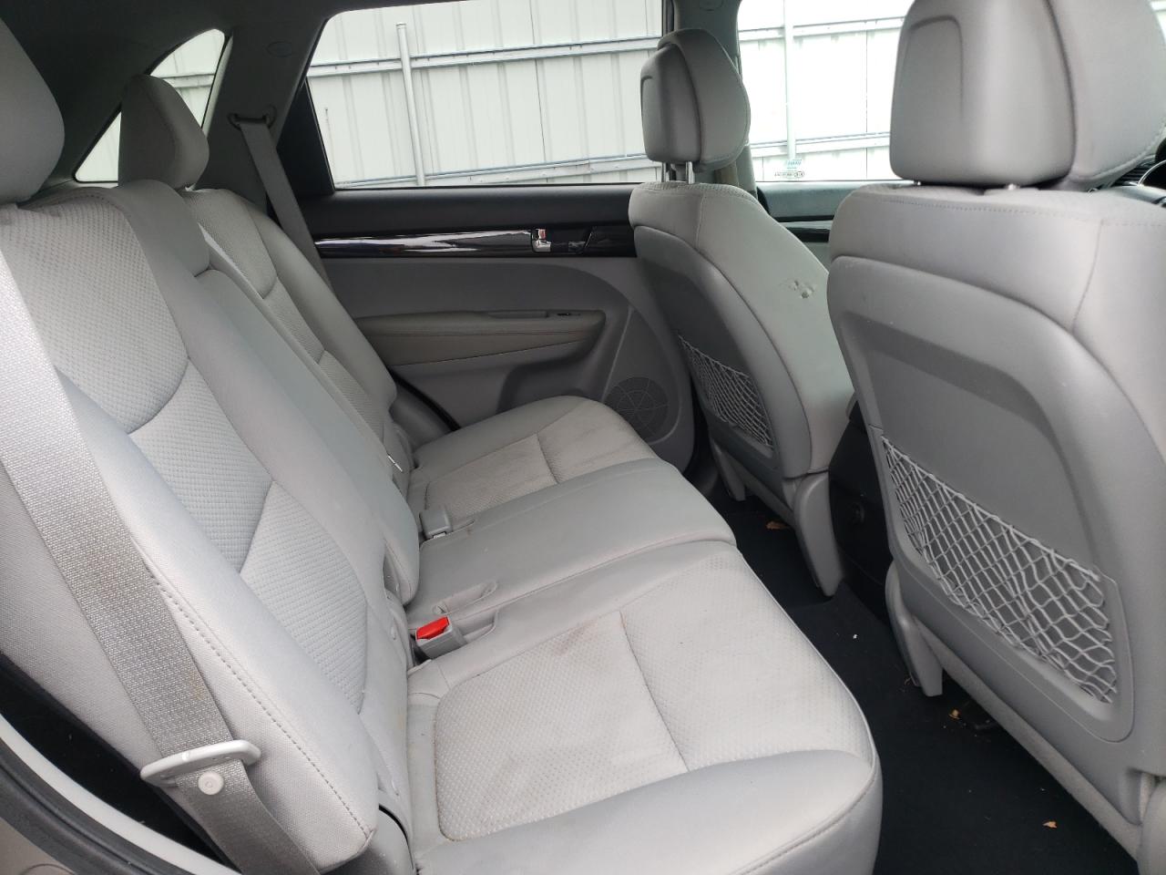 Photo 6 from auction – 2011 KIA SORENTO BA with VIN 5XYKTCA16BG111965