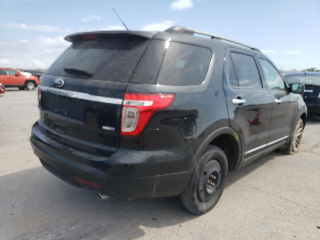 Photo 4 from auction – 2014 FORD EXPLORER X with VIN 1FM5K8D81EGB50837