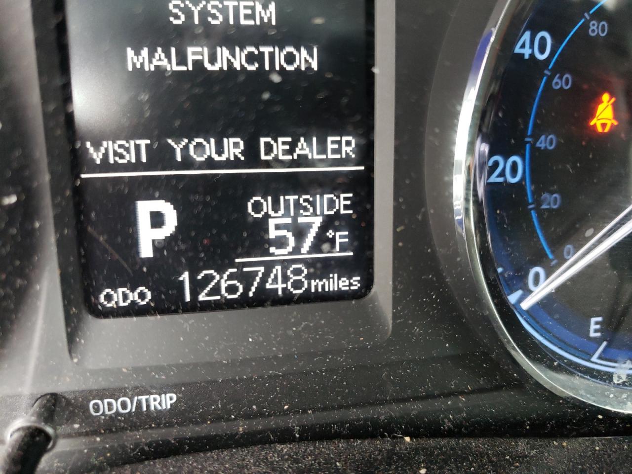 Photo 8 from auction – 2018 TOYOTA COROLLA L with VIN 2T1BURHE5JC071297