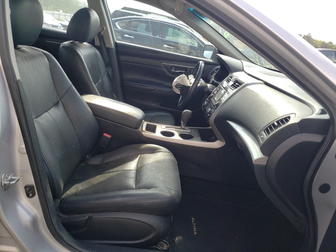 Photo 5 from auction – 2015 NISSAN ALTIMA 2.5 with VIN 1N4AL3AP4FC570184
