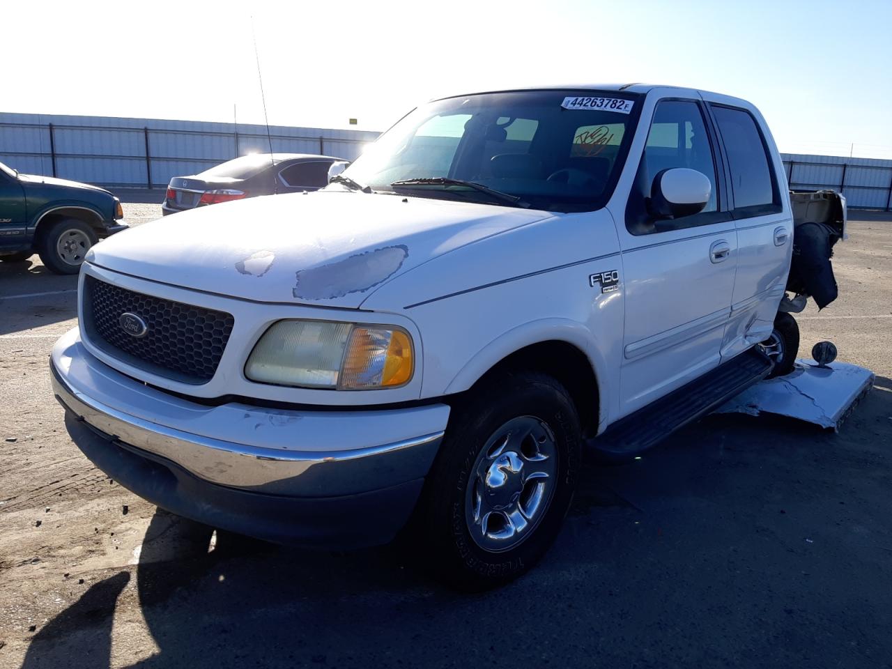 Photo 2 from auction – 2001 FORD F150 SUPER with VIN 1FTRW07L61KC48328