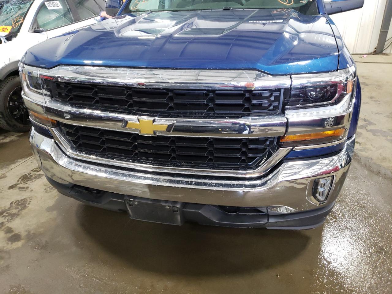 Photo 9 from auction – 2017 CHEVROLET SILVERADO with VIN 3GCUKREC8HG263203