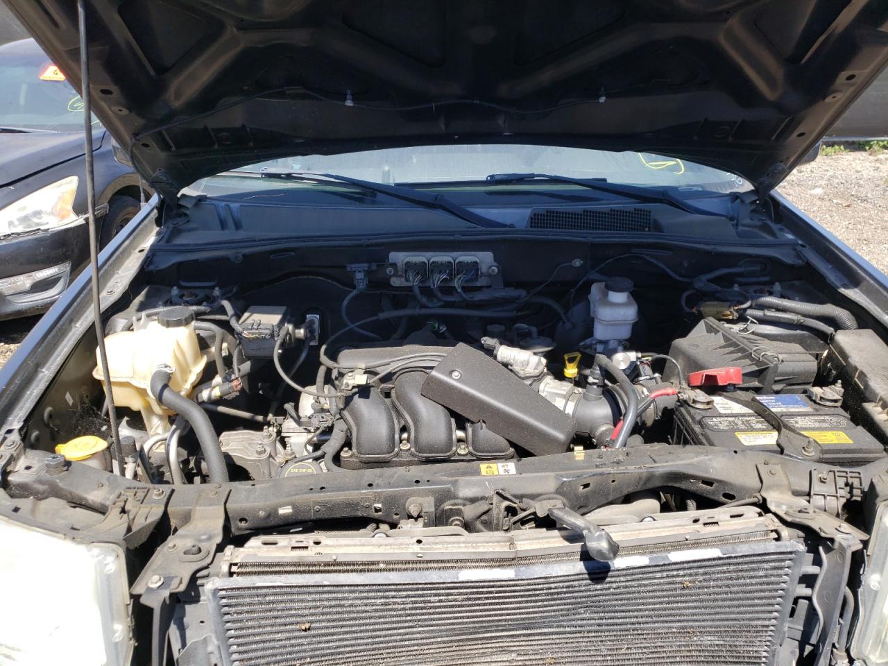 Photo 7 from auction – 2008 FORD ESCAPE LIM with VIN 1FMCU94188KE31822