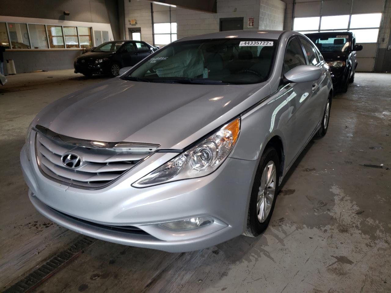 Photo 2 from auction – 2013 HYUNDAI SONATA GLS with VIN 5NPEB4AC4DH759341